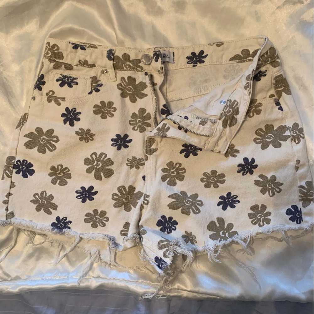 Flower shorts